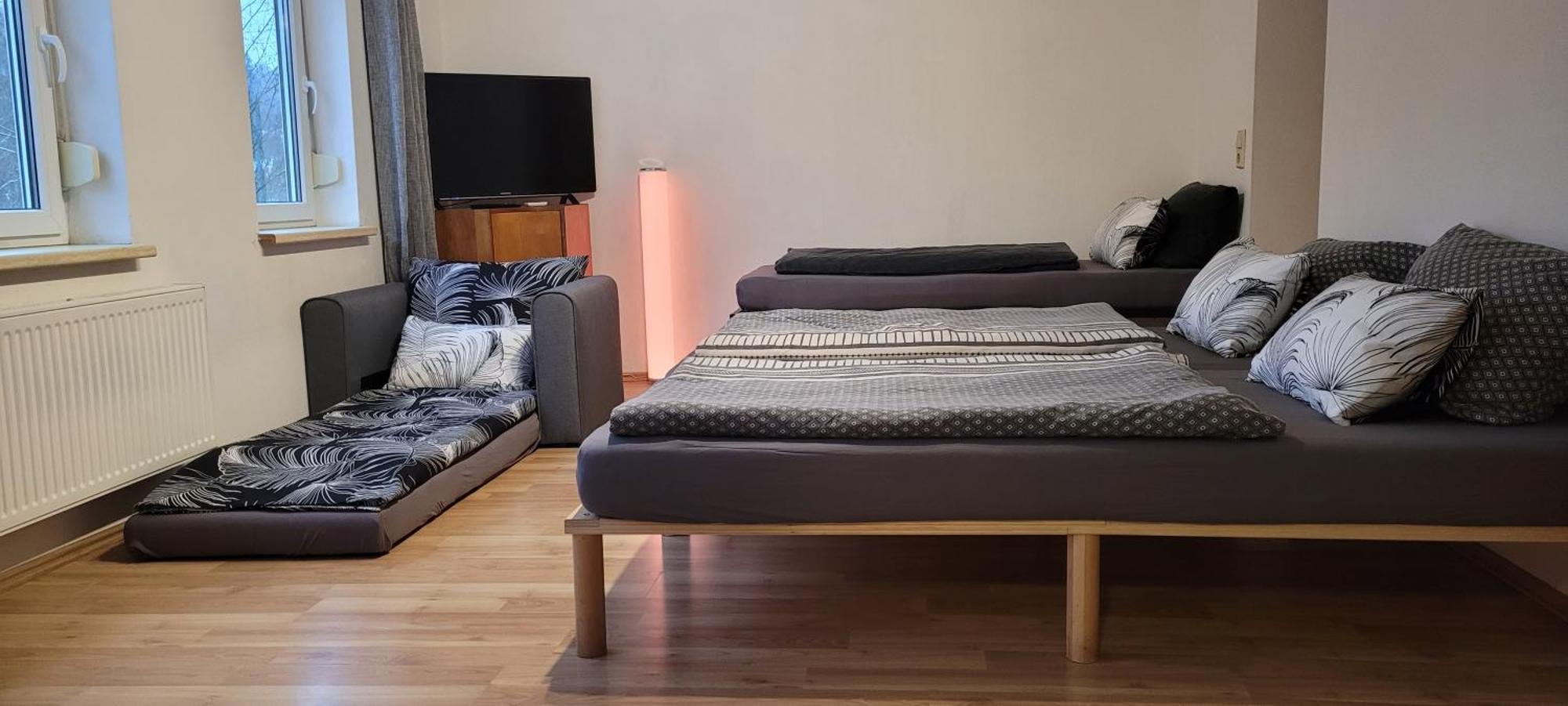 Suhl - Ihre Erholsame Arbeiterwohnung In Zentrumnaehe Eksteriør bilde